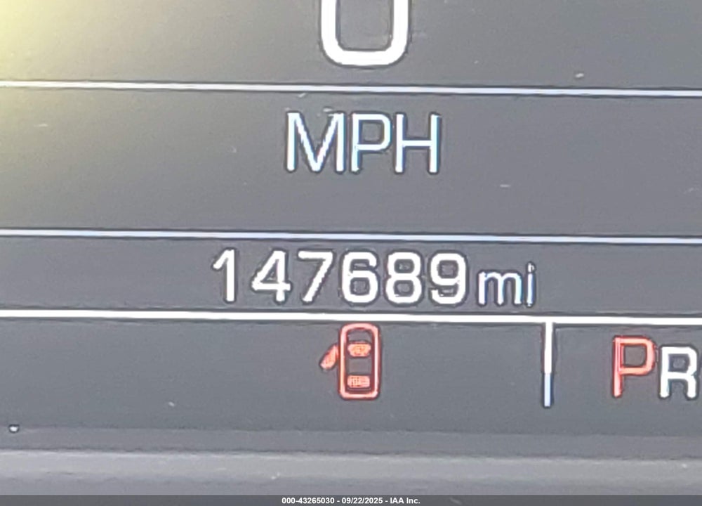 2019 GMC YUKON XL SLT VIN: 1GKS2GKC2KR356407