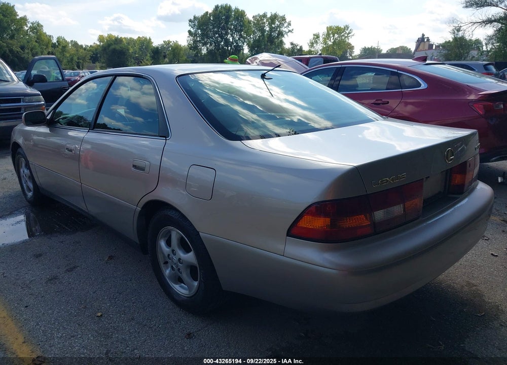 1997 LEXUS ES 300 VIN: JT8BF22G4V5006390