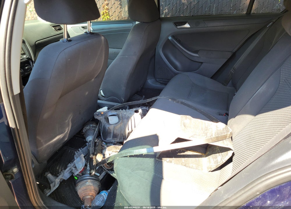2012 VOLKSWAGEN JETTA VIN: 3VW1K7AJ9CM365905