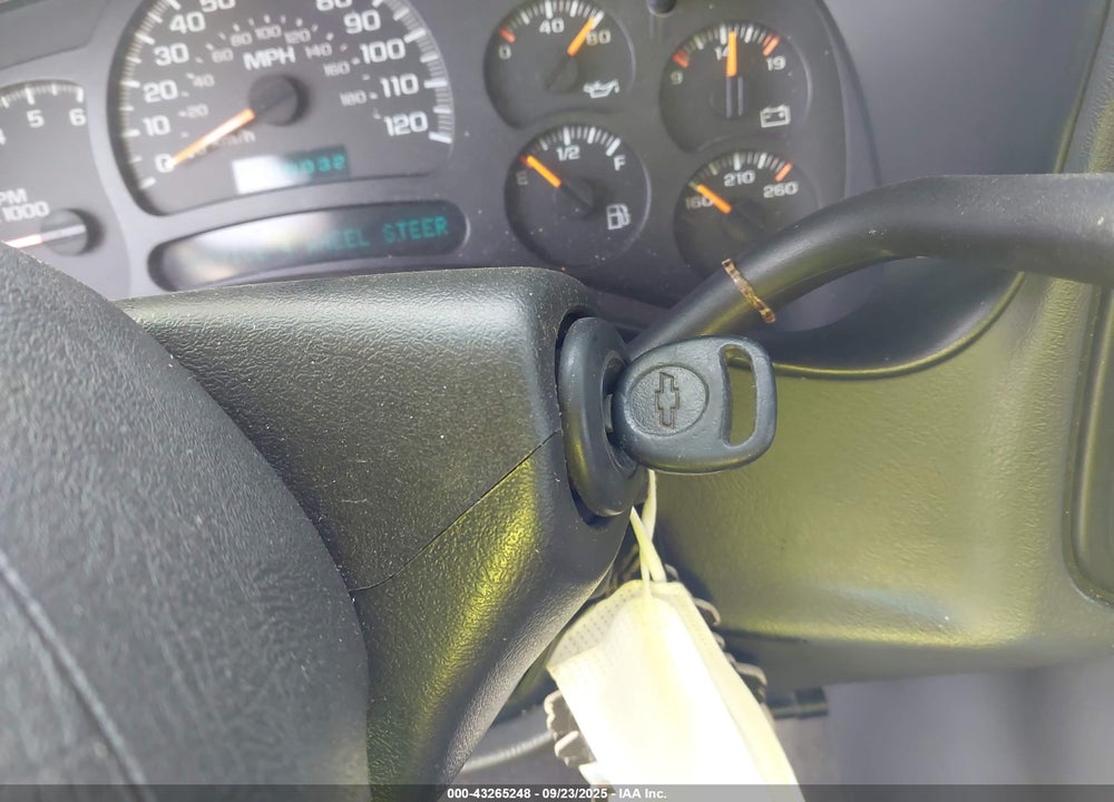 2003 CHEVROLET SILVERADO 1500 LS VIN: 2GCEK19T131119963