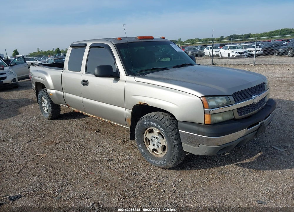 2003 CHEVROLET SILVERADO 1500 LS VIN: 2GCEK19T131119963