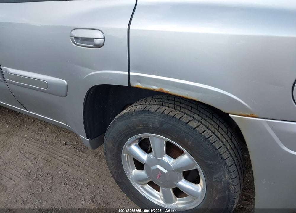 2005 GMC ENVOY SLT VIN: 1GKDT13S552298766