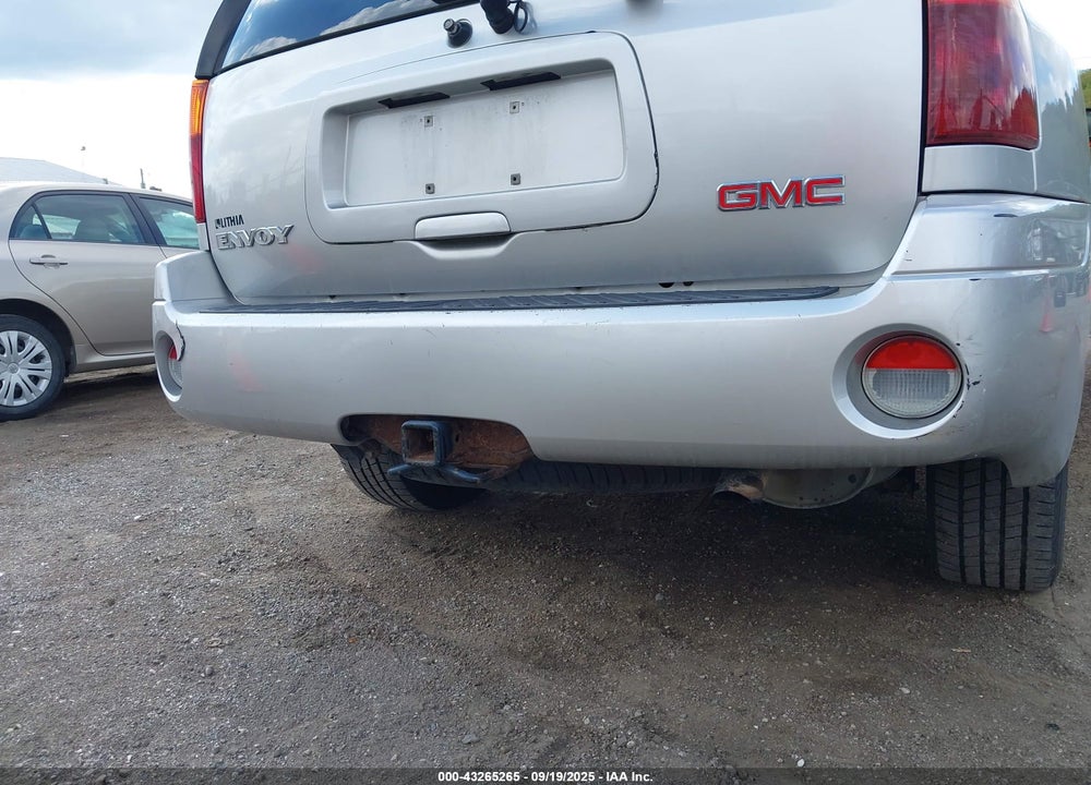 2005 GMC ENVOY SLT VIN: 1GKDT13S552298766