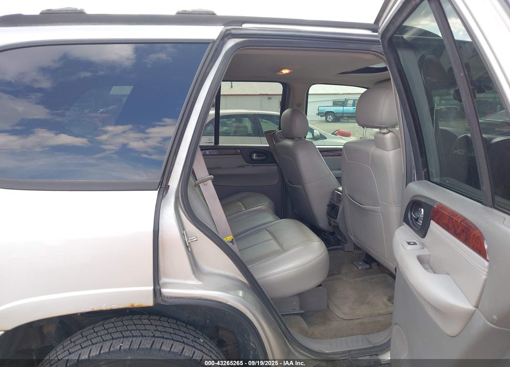 2005 GMC ENVOY SLT VIN: 1GKDT13S552298766