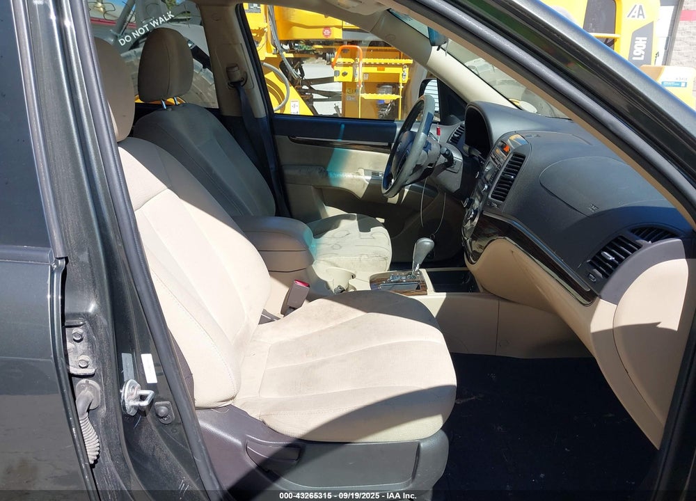 2012 HYUNDAI SANTA FE VIN: 5XYZG3AB3CG117056