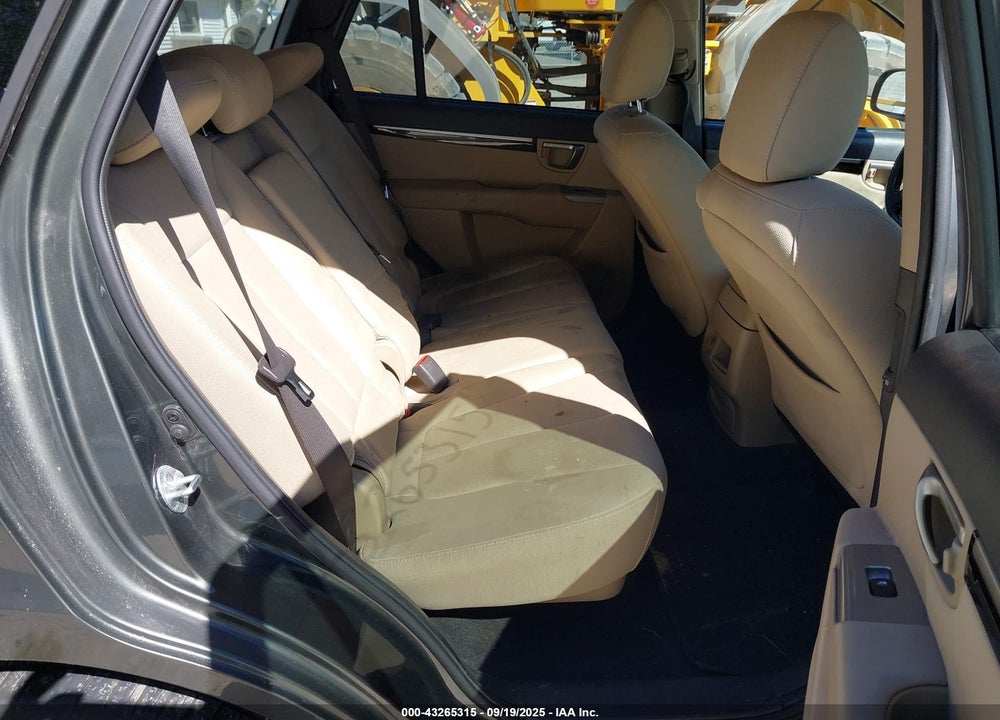 2012 HYUNDAI SANTA FE VIN: 5XYZG3AB3CG117056