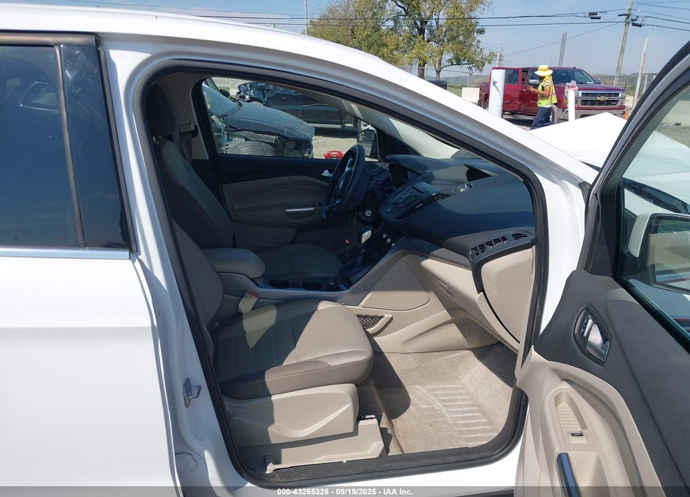 2016 FORD ESCAPE SE VIN: 1FMCU0G79GUC51151
