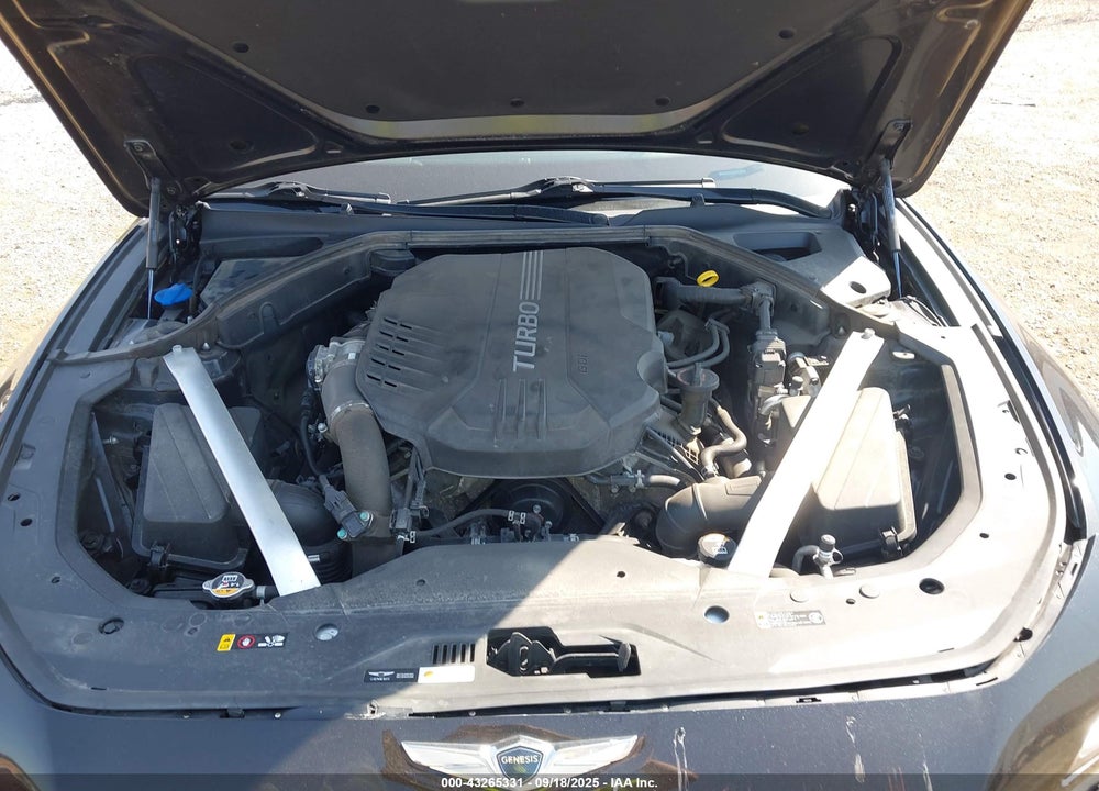 2022 GENESIS G70 VIN: KMTG54TE6NU096023