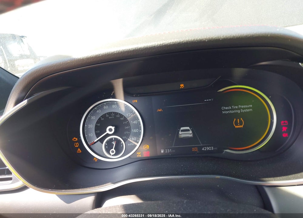 2022 GENESIS G70 VIN: KMTG54TE6NU096023