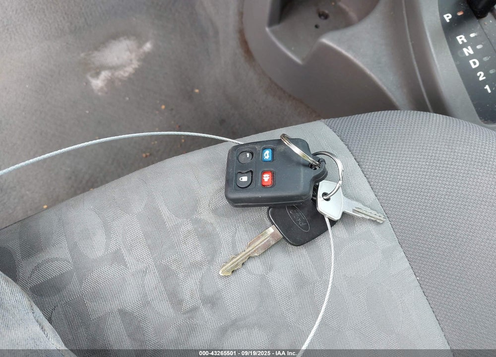 2005 FORD FOCUS ZX4 VIN: 1FAFP34N65W220007