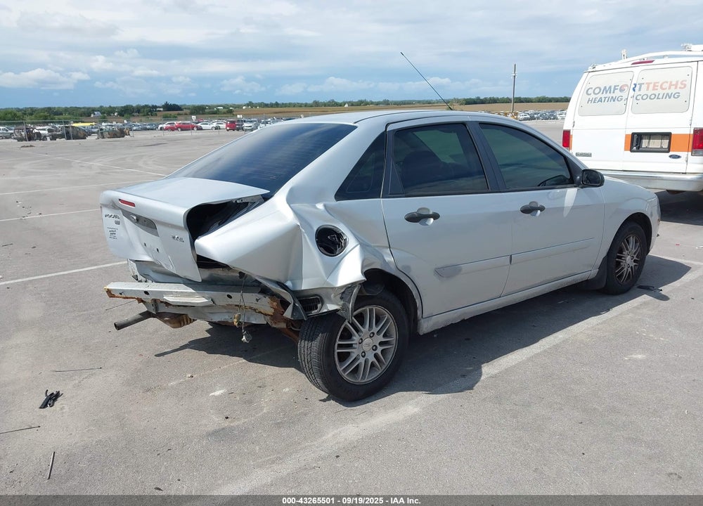 2005 FORD FOCUS ZX4 VIN: 1FAFP34N65W220007