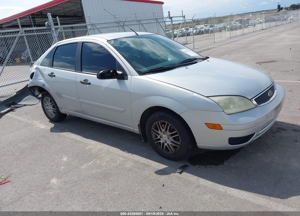 2005 FORD FOCUS ZX4 VIN: 1FAFP34N65W220007