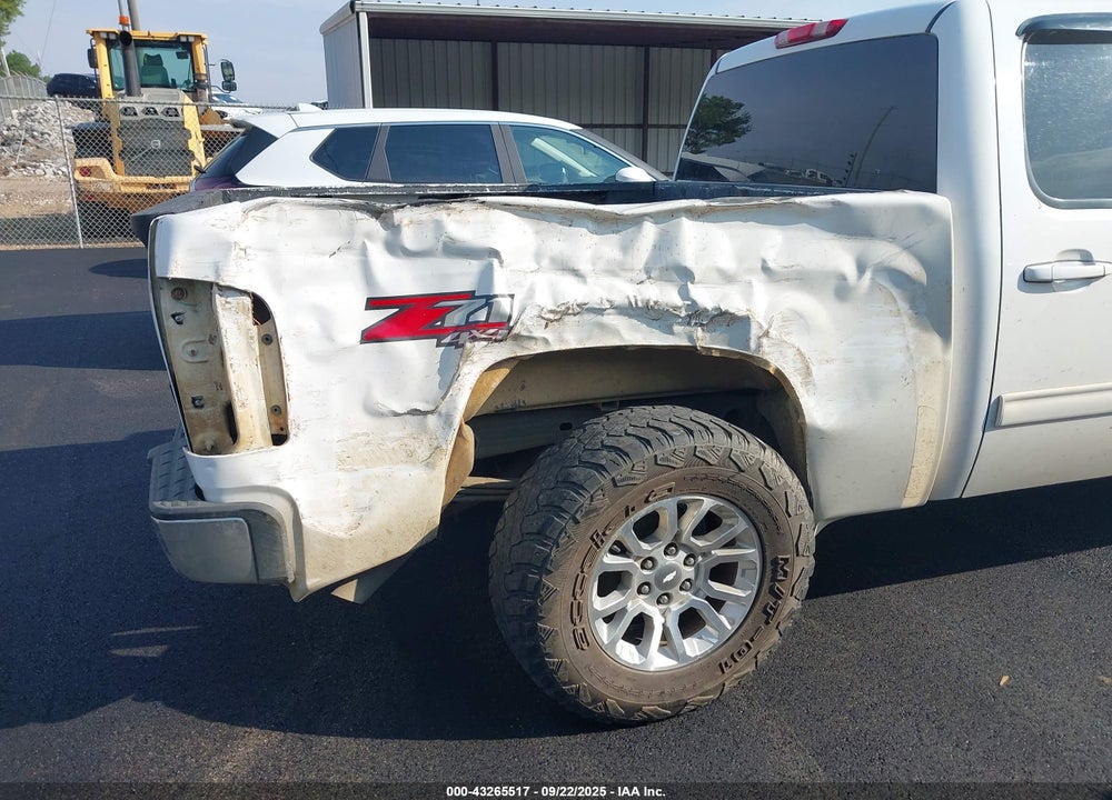 2010 CHEVROLET SILVERADO 1500 LT VIN: 3GCRKSE34AG216284