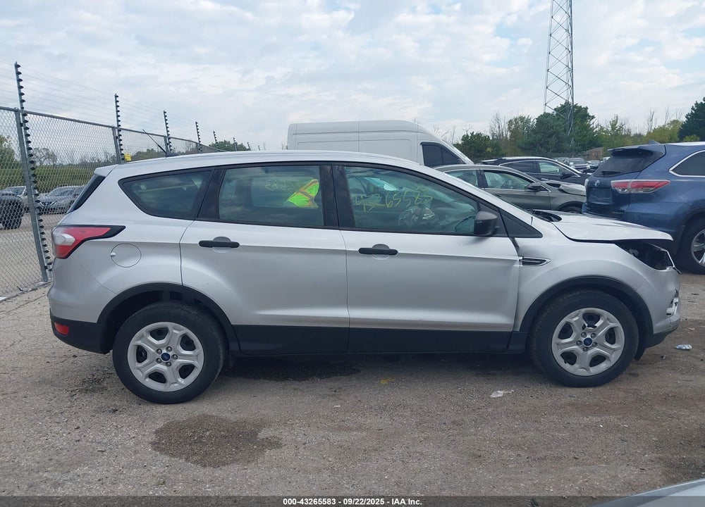 2017 FORD ESCAPE VIN: 1FMCU0F75HUC05531