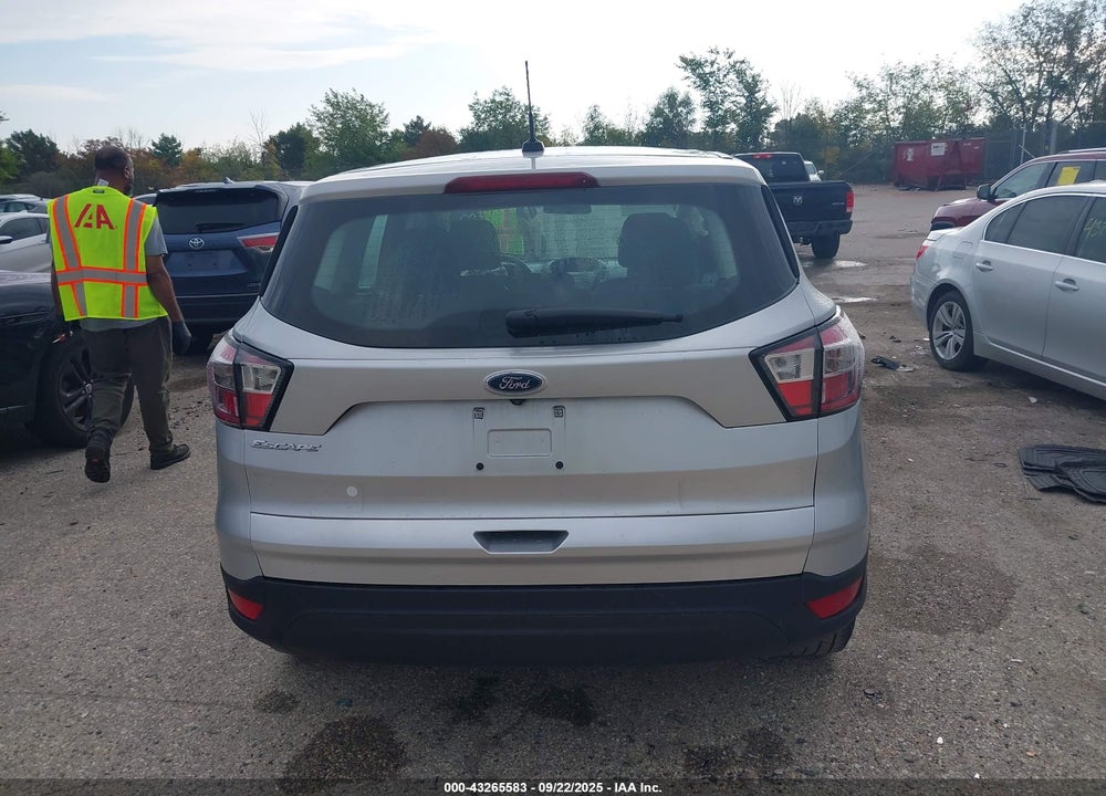 2017 FORD ESCAPE VIN: 1FMCU0F75HUC05531