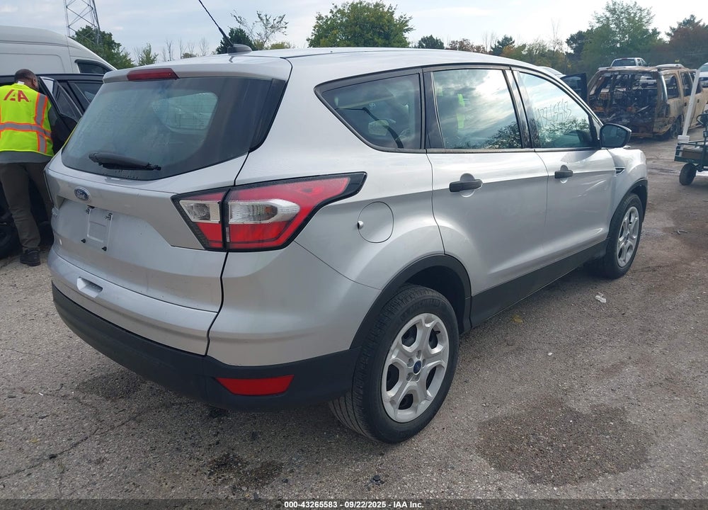 2017 FORD ESCAPE VIN: 1FMCU0F75HUC05531