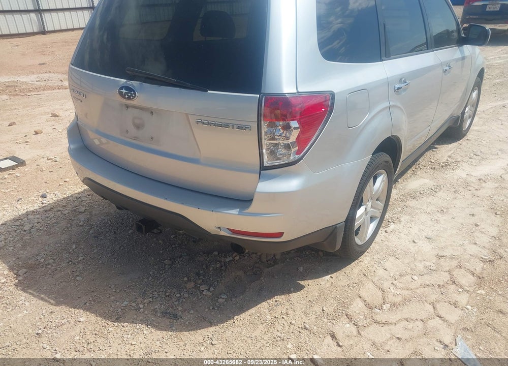 2010 SUBARU FORESTER 2.5X PREMIUM VIN: JF2SH6CC5AH744420