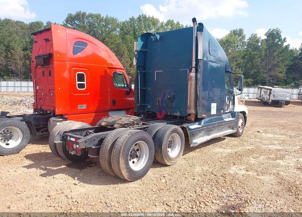 2001 FREIGHTLINER CONVENTIONAL ST120 VIN: 1FUJBBBD11LJ00742