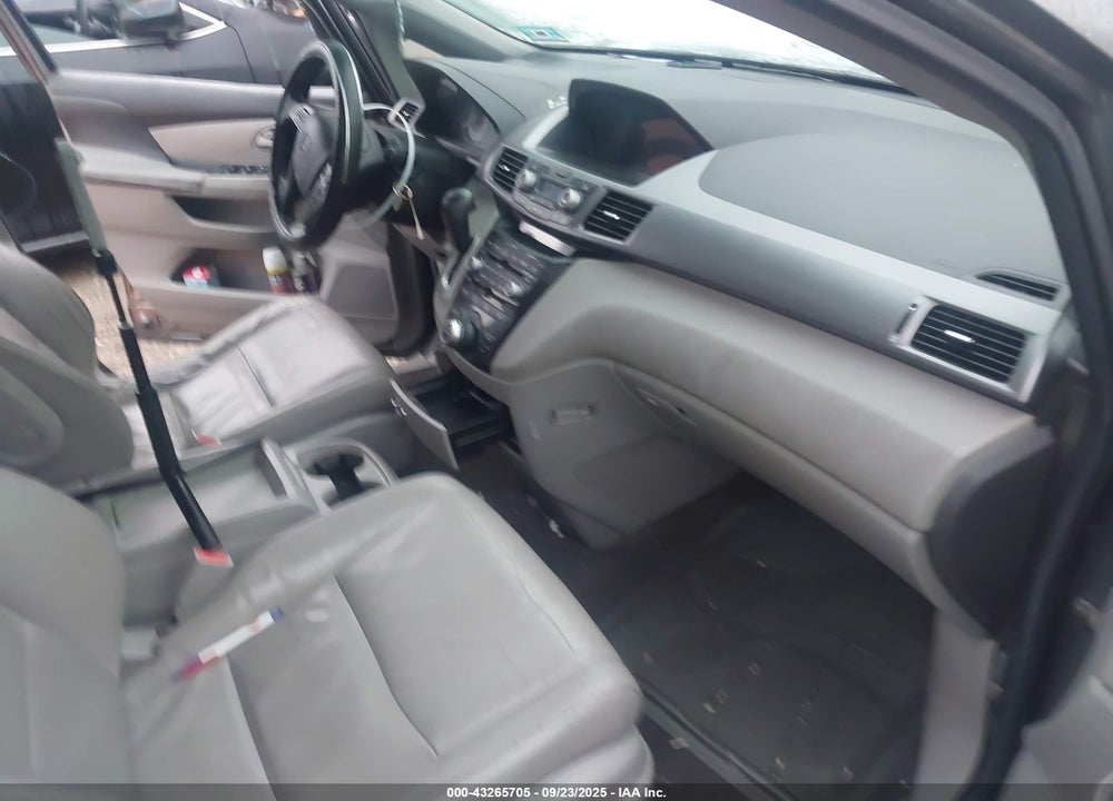 2011 HONDA ODYSSEY TOURING/TOURING ELITE VIN: 5FNRL5H90BB053395