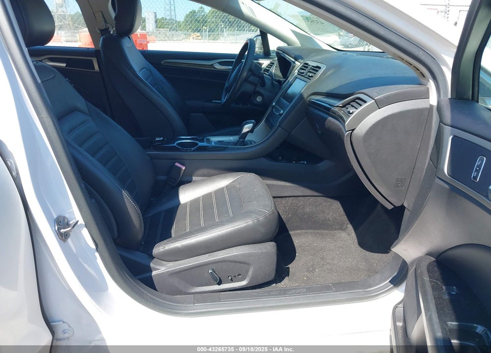 2013 FORD FUSION VIN: 3FA6P0LU7DR242140