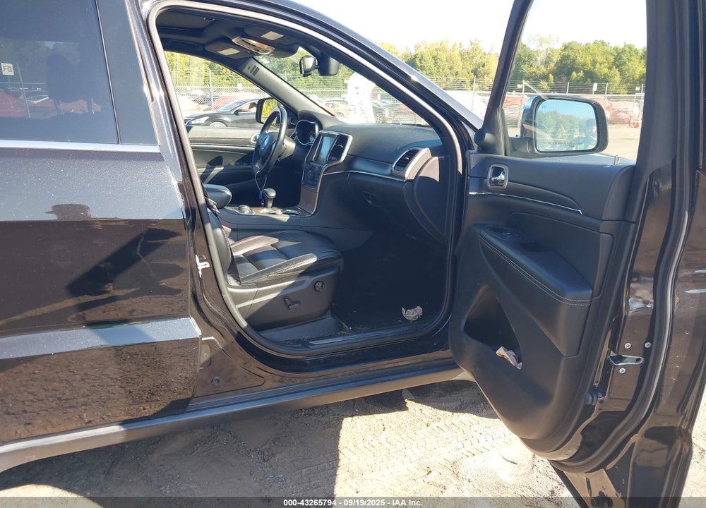 2015 JEEP GRAND CHEROKEE VIN: 1C4RJFBG2FC762528