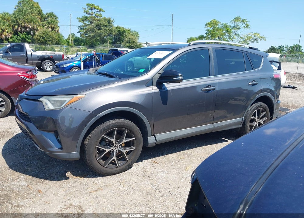 2017 TOYOTA RAV4 SE VIN: 2T3JFREV6HW570667