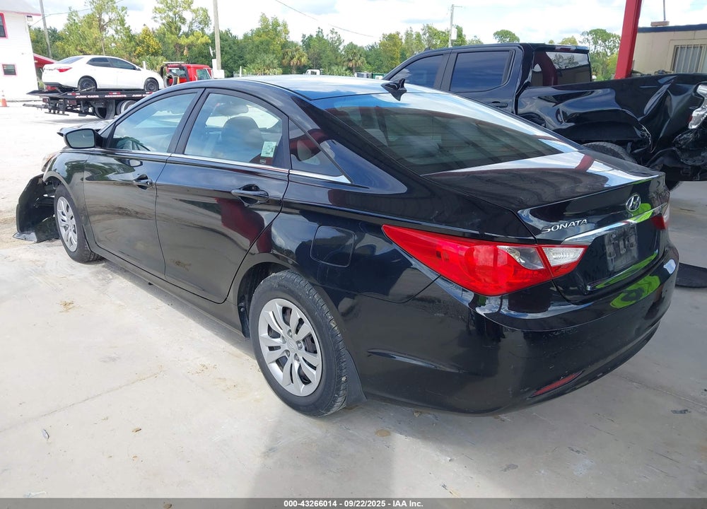 2012 HYUNDAI SONATA VIN: 5NPEB4AC5CH426824