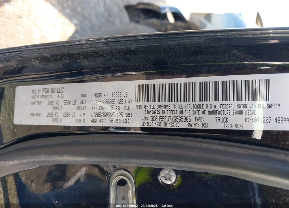 2019 RAM 2500 VIN: 3C6UR5FJ7KG565985