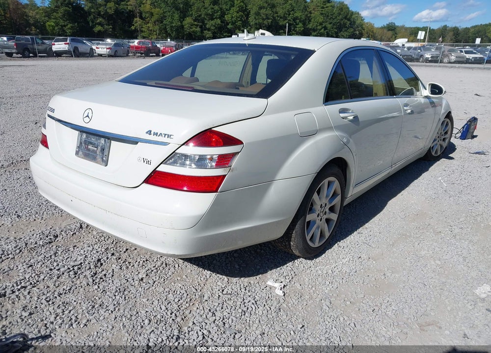 2007 MERCEDES-BENZ S 550 4MATIC VIN: WDDNG86X37A115206