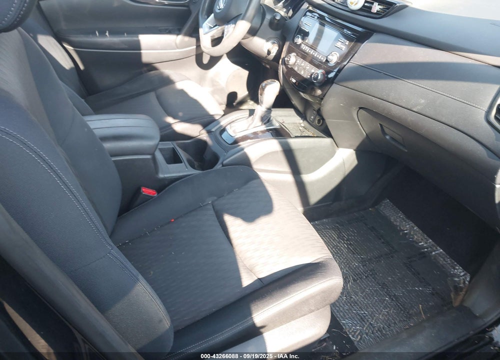2017 NISSAN ROGUE S VIN: JN8AT2MT5HW384947
