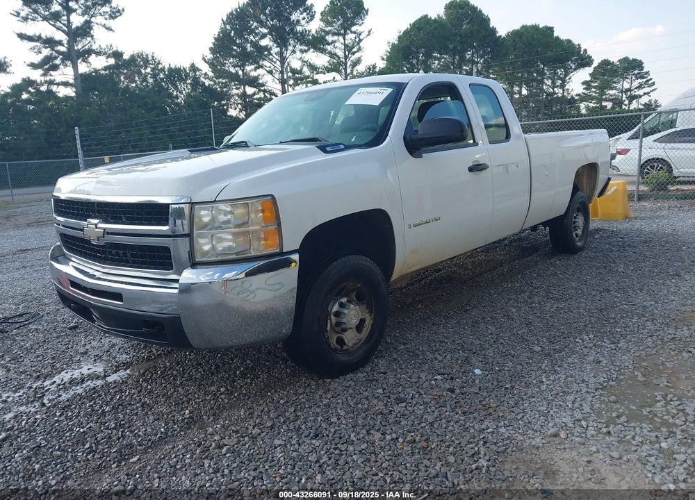 2007 CHEVROLET SILVERADO 2500HD WORK TRUCK VIN: 1GCHC29K07E583421