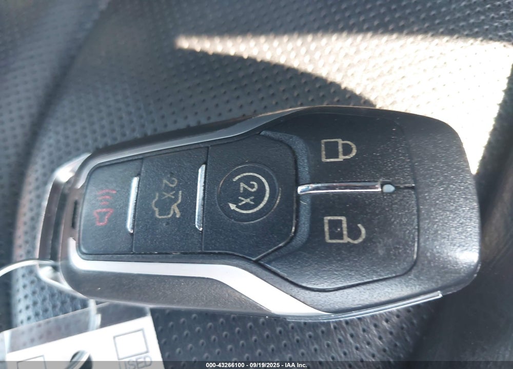2017 LINCOLN MKX VIN: 2LMPJ8LR0HBL50971