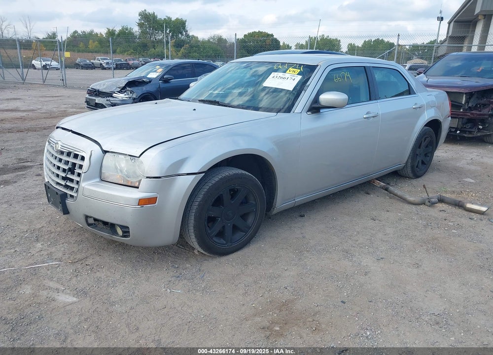 2005 CHRYSLER 300 TOURING VIN: 2C3JA53G05H582020
