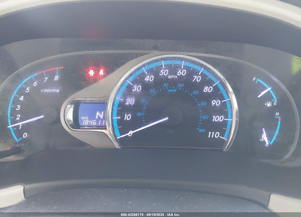2013 TOYOTA SIENNA XLE V6 8 PASSENGER VIN: 5TDYK3DC4DS283783