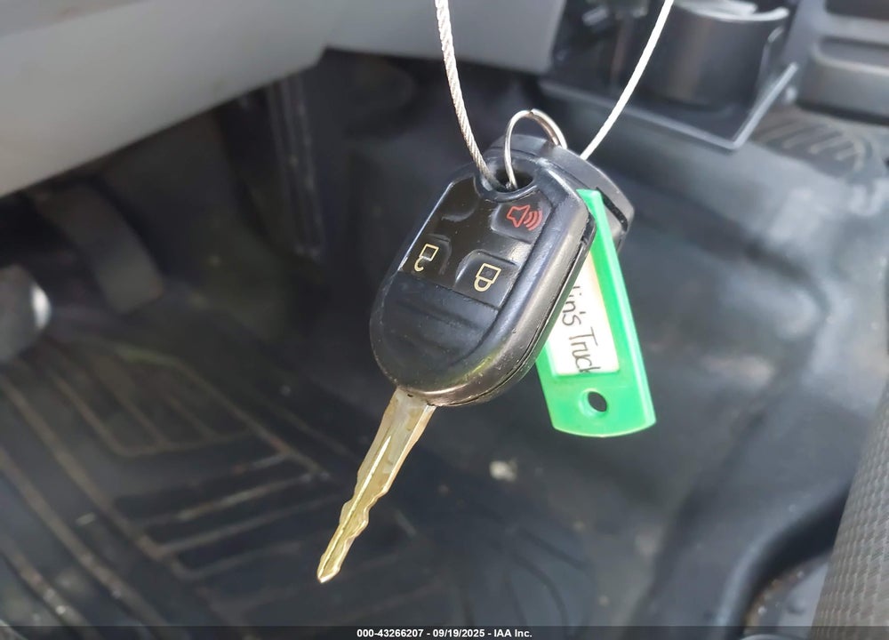 2012 FORD F-250 XL VIN: 1FT7W2A69CEB56864