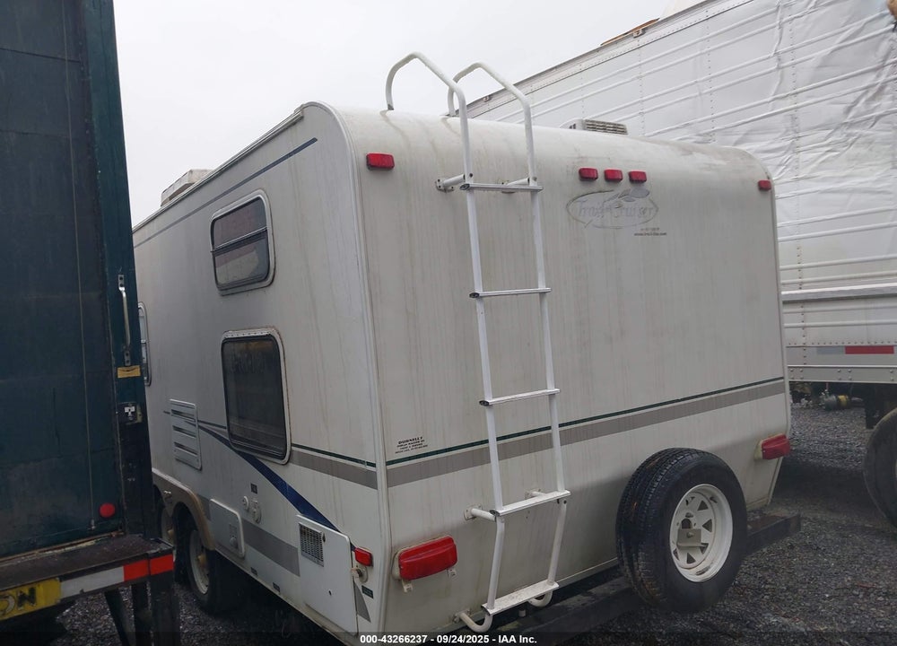 2003 TRAIL LITE LITE 26QBH VIN: 4WY200M2731022117