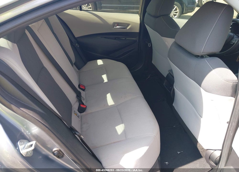 2020 TOYOTA COROLLA LE VIN: JTDEPRAE2LJ021463