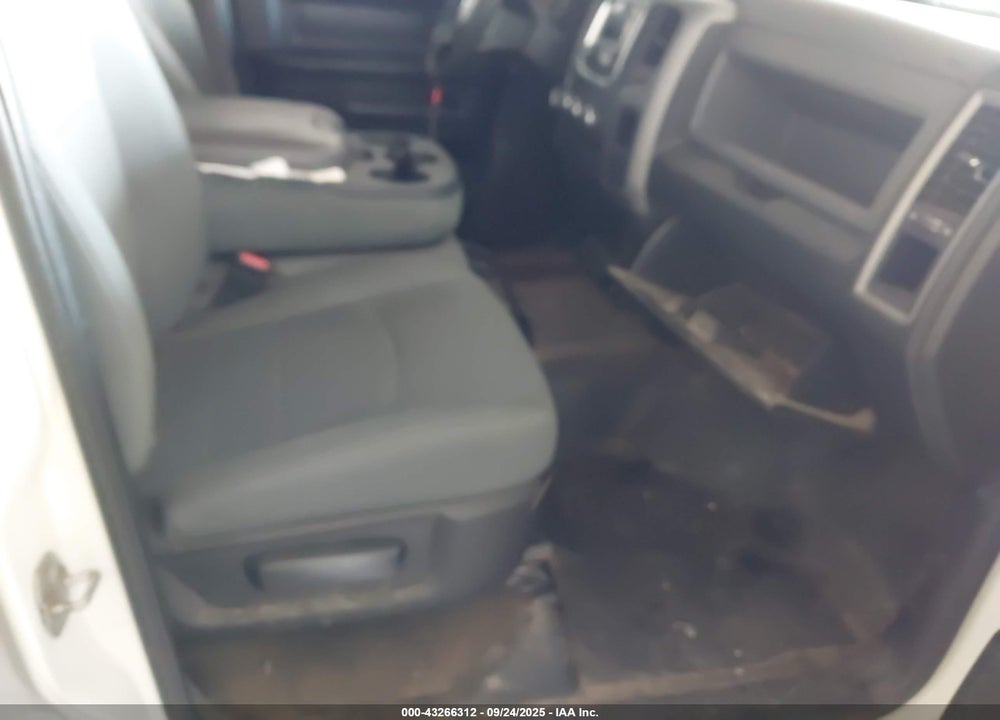2020 RAM 1500 VIN: 1C6RR7KTXLS108753