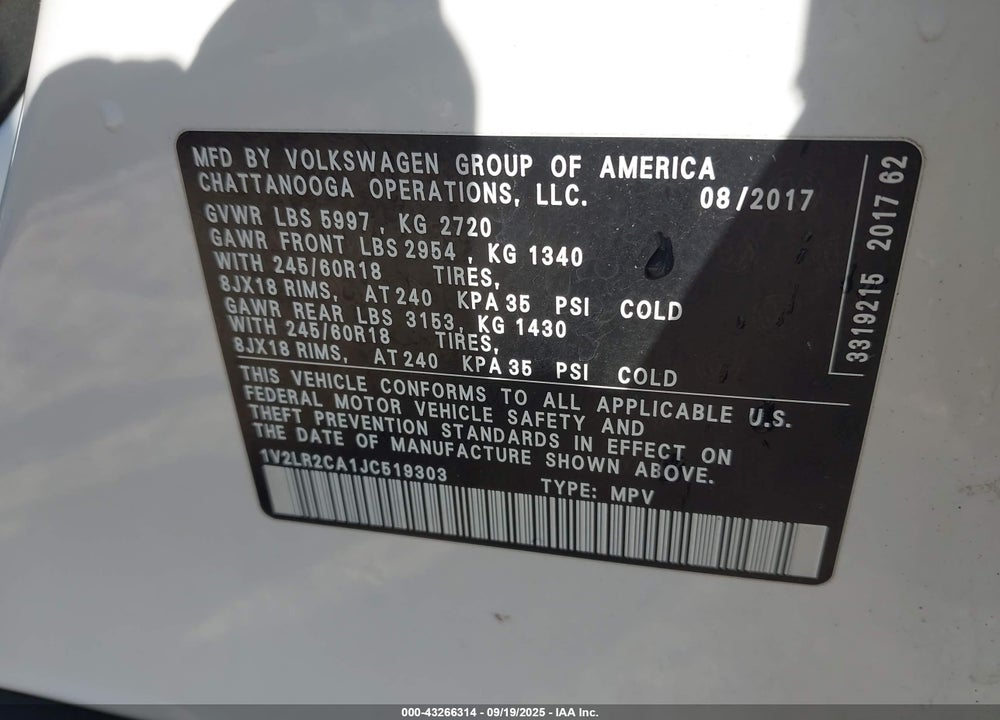 2018 VOLKSWAGEN ATLAS VIN: 1V2LR2CA1JC519303