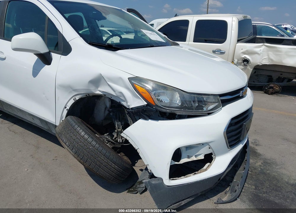 2018 CHEVROLET TRAX LS VIN: 3GNCJKSB1JL187491