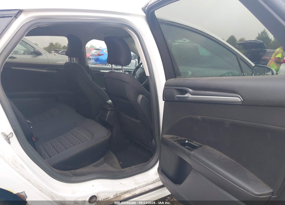 2016 FORD FUSION VIN: 3FA6P0H74GR161457