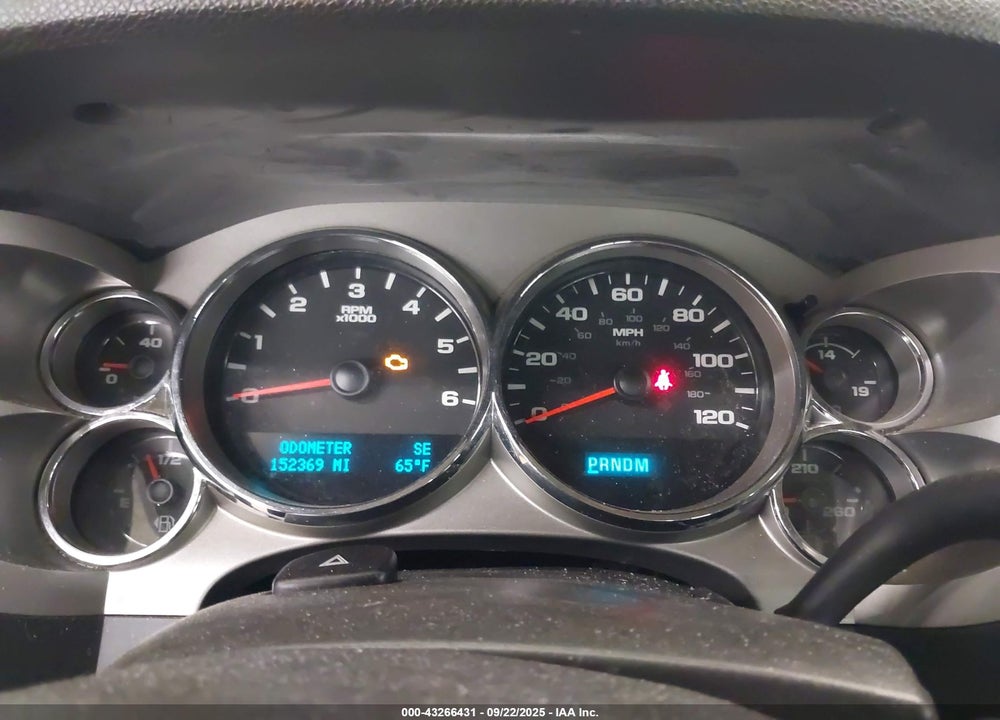2011 CHEVROLET SILVERADO 1500 LT VIN: 1GCRKSE32BZ402116