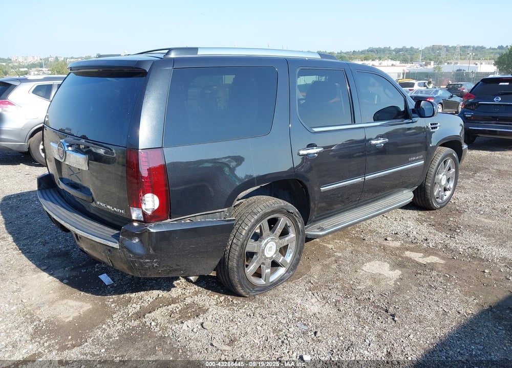2013 CADILLAC ESCALADE LUXURY VIN: 1GYS4BEF7DR207955