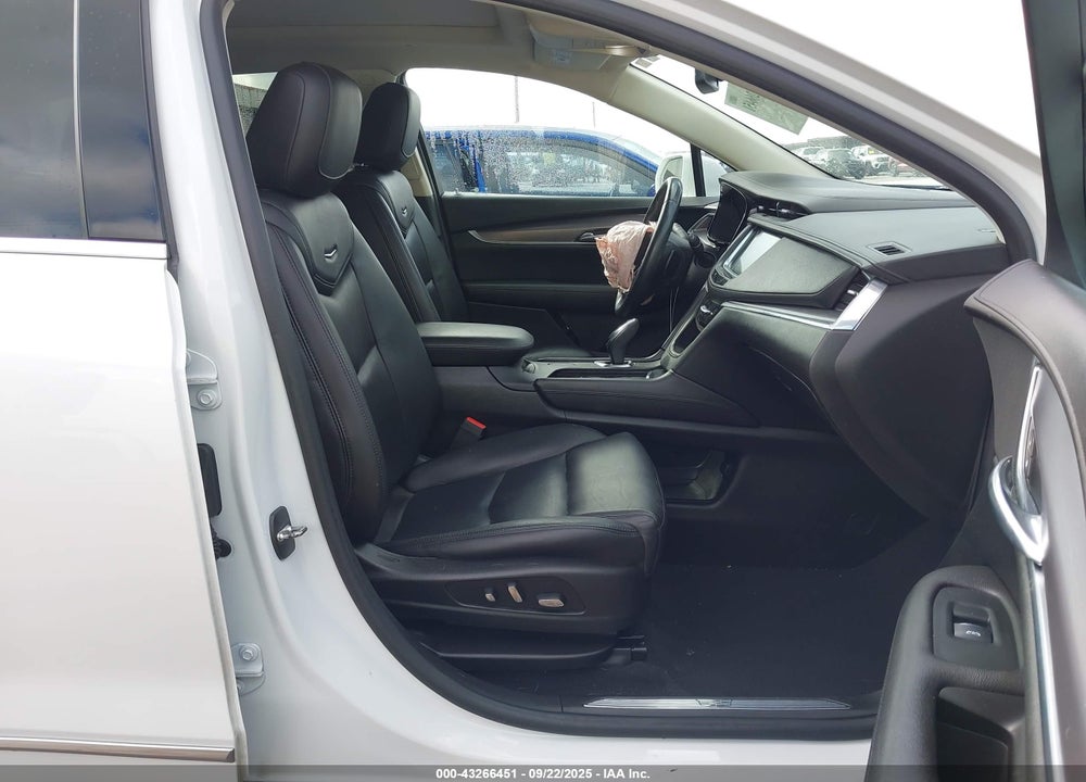 2017 CADILLAC XT5 LUXURY VIN: 1GYKNBRS2HZ109281