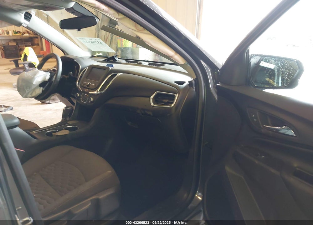 2020 CHEVROLET EQUINOX VIN: 2GNAXJEV5L6269561