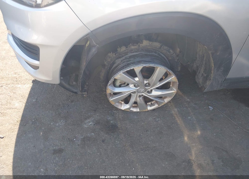 2019 HYUNDAI TUCSON SE VIN: KM8J23A41KU052763