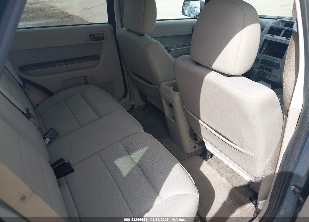2010 FORD ESCAPE VIN: 1FMCU9DG5AKD24009