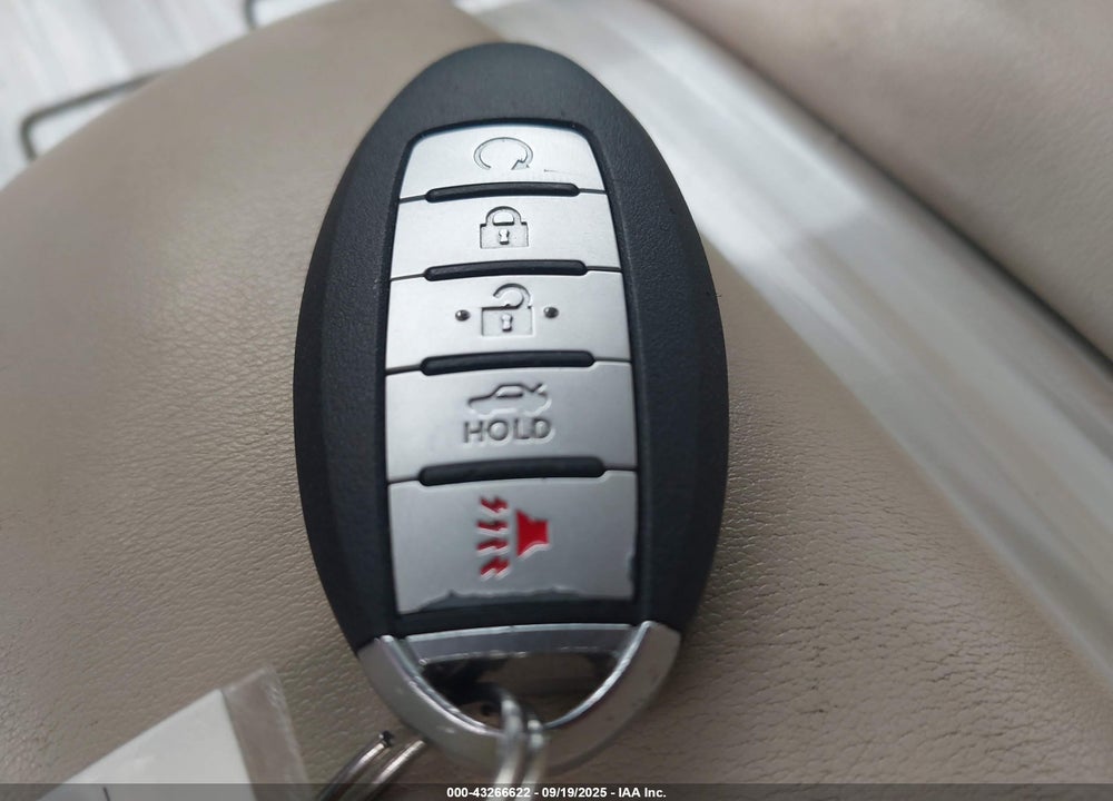 2017 NISSAN MURANO VIN: 5N1AZ2MG0HN110263