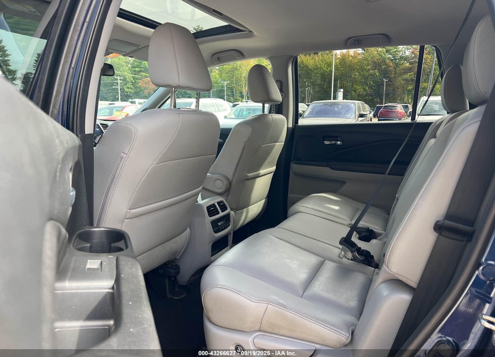 2016 HONDA PILOT VIN: 5FNYF6H53GB080250