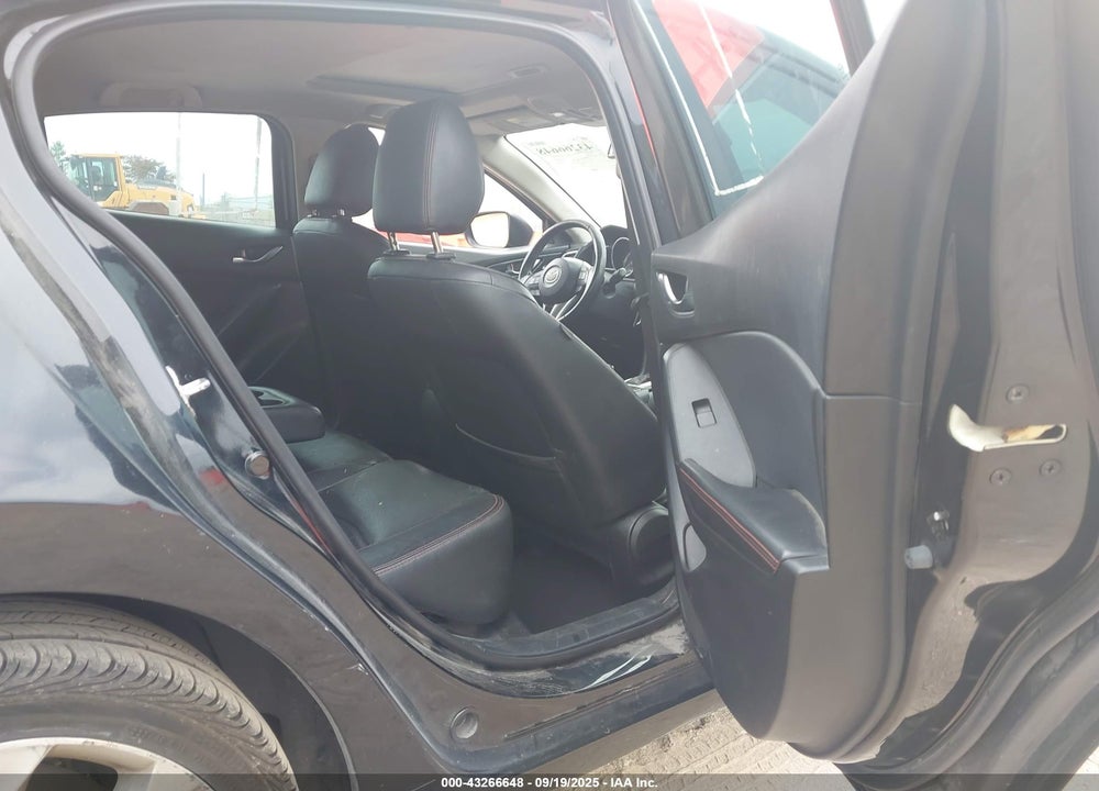 2014 MAZDA 3 VIN: JM1BM1W3XE1189312